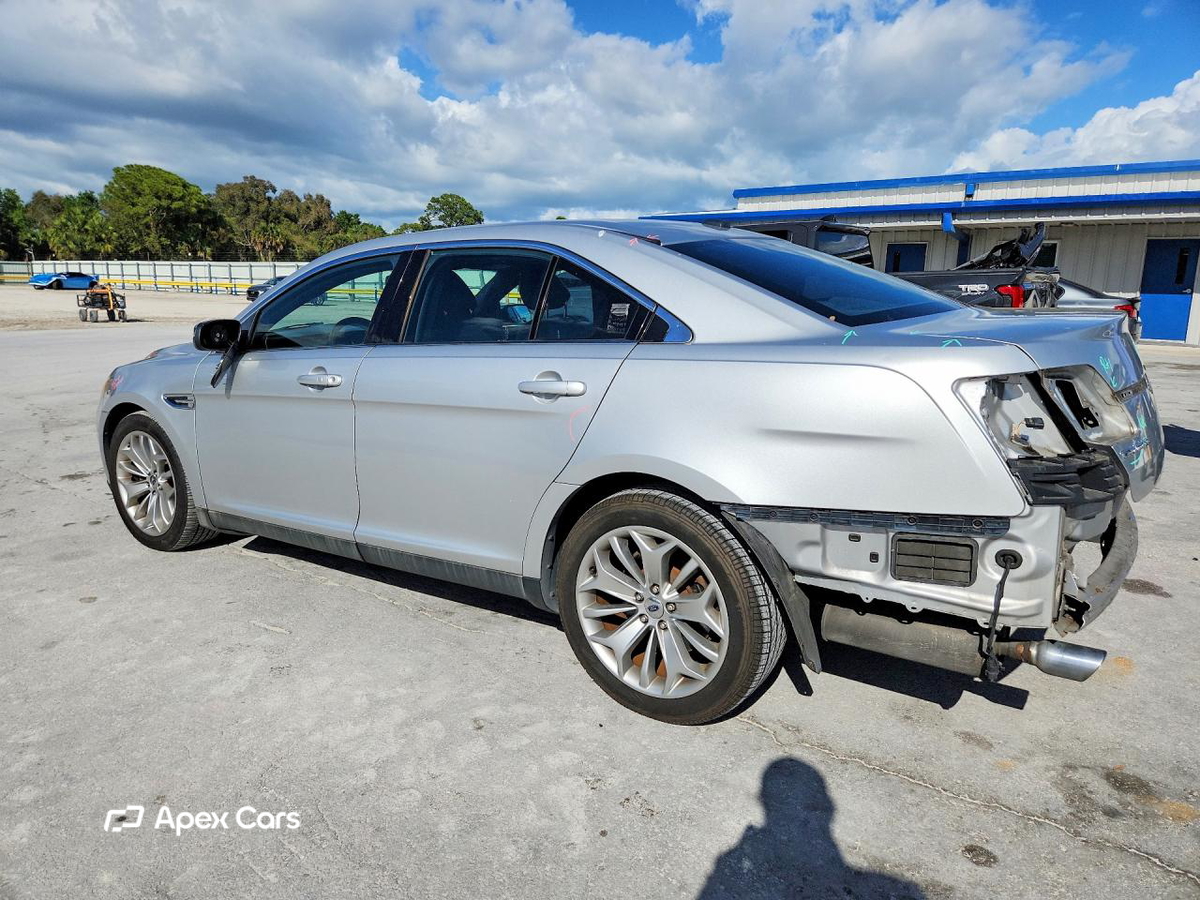 Ford Taurus 2015