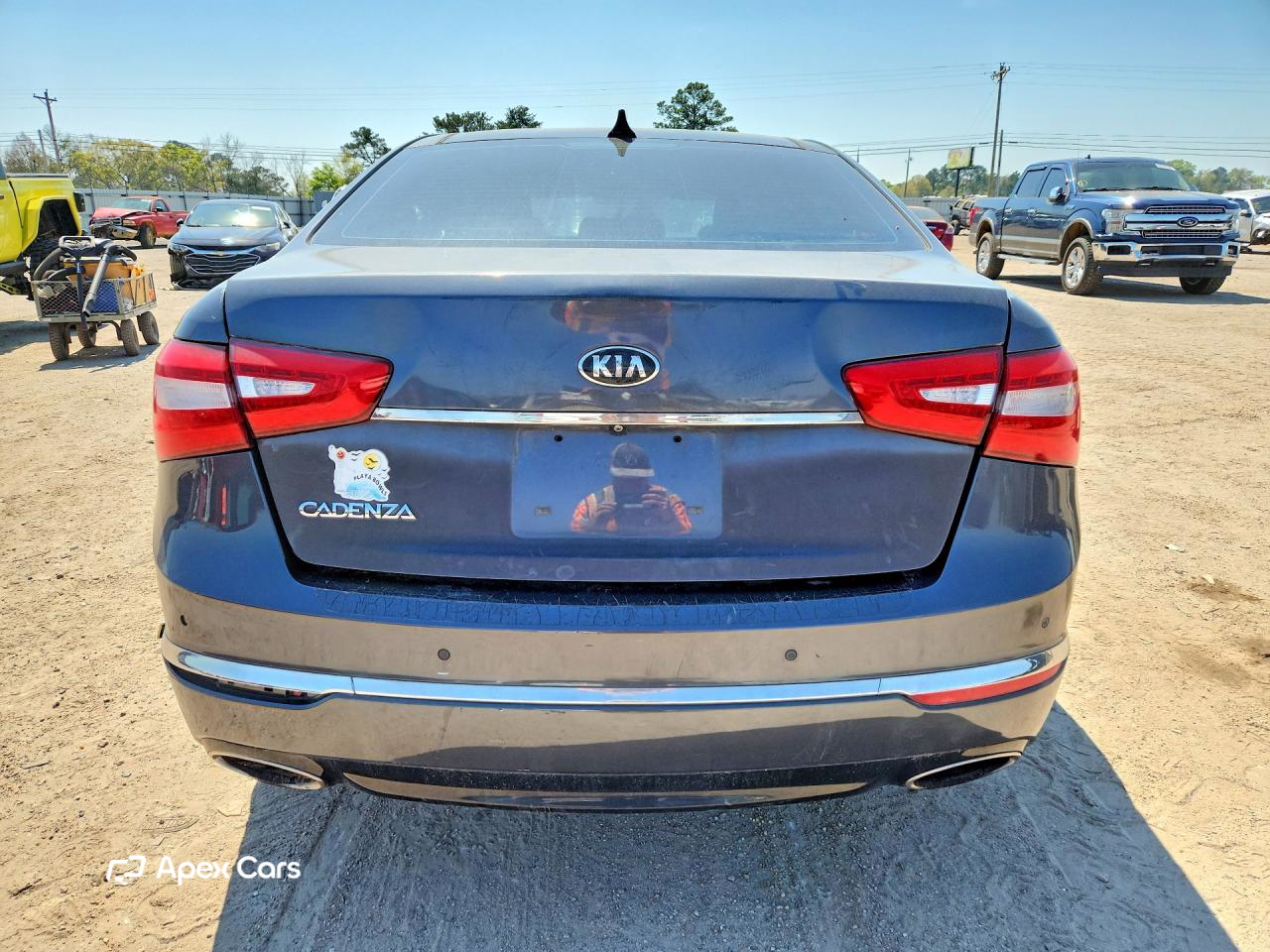 Kia Cadenza 2015