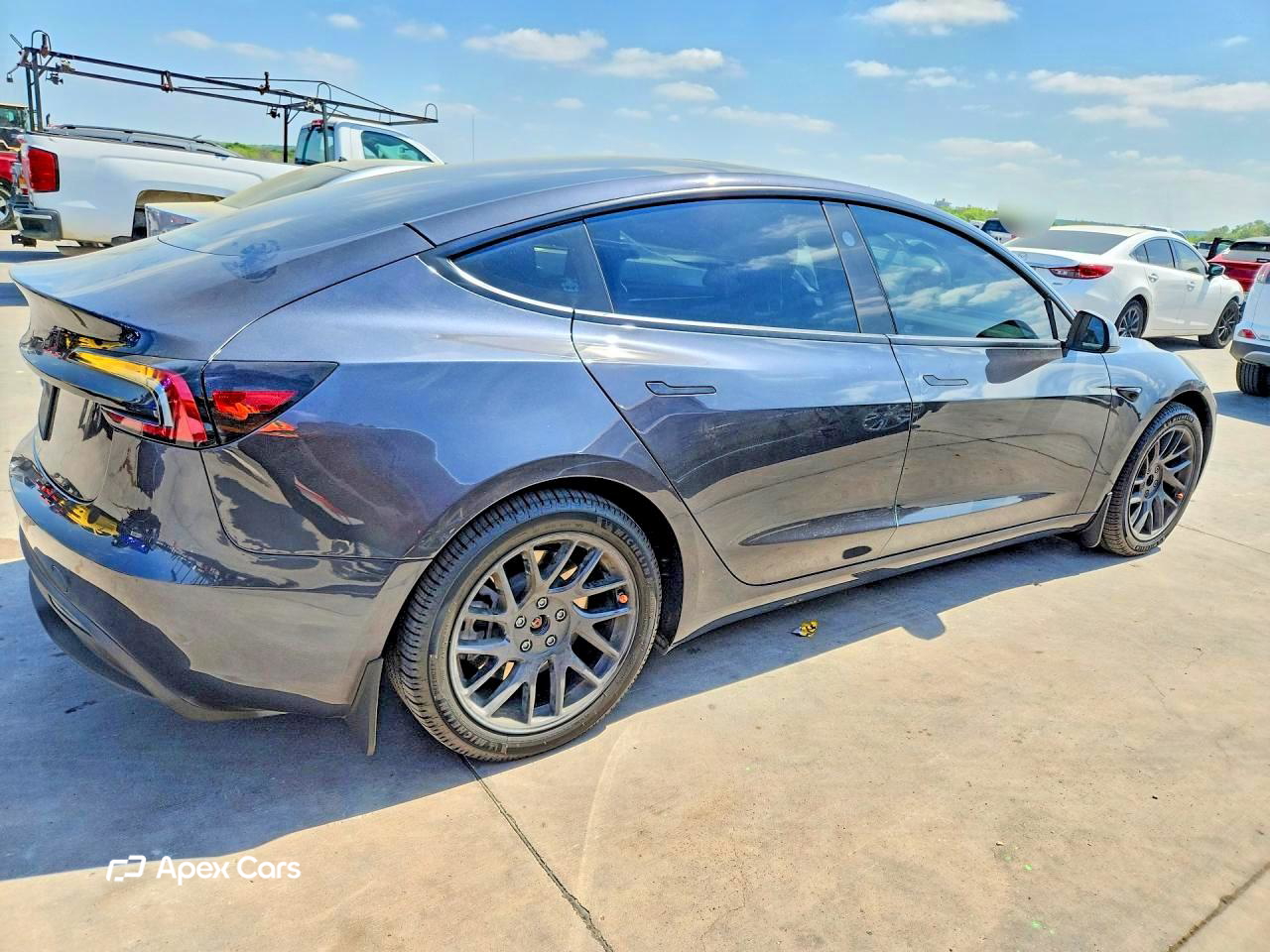 Tesla Model 3 2024