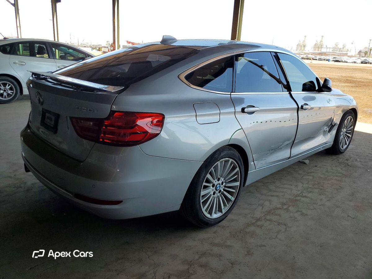 BMW Series 3 2015