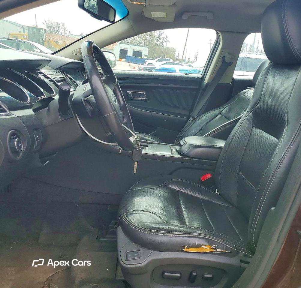 Ford Taurus 2011