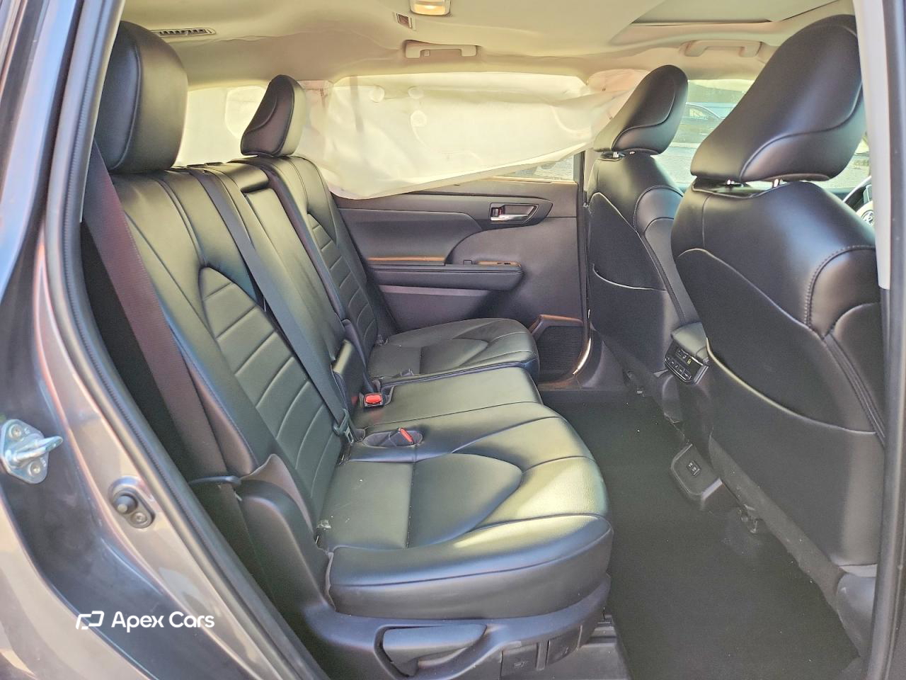 Toyota Highlander 2021