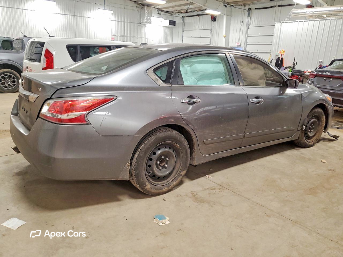 Nissan Altima 2015