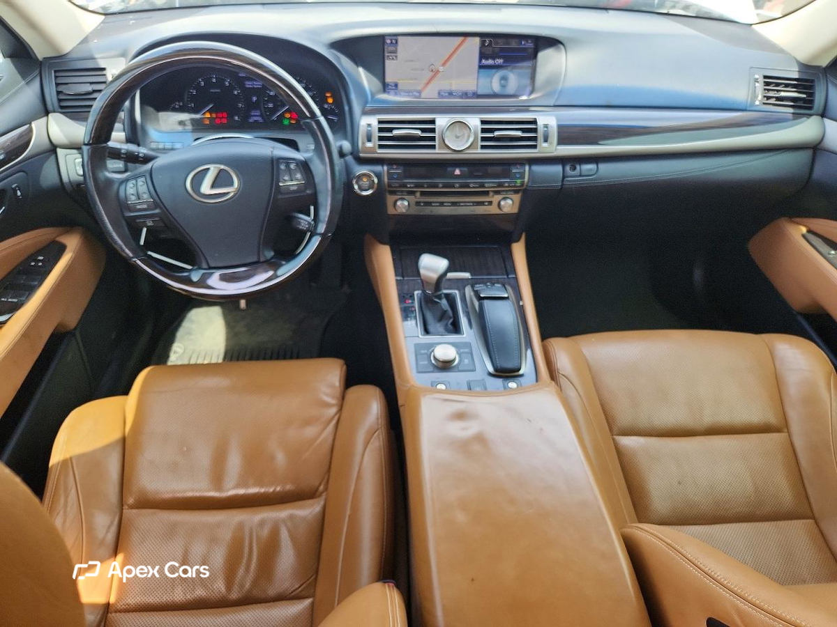 Lexus LS 2014