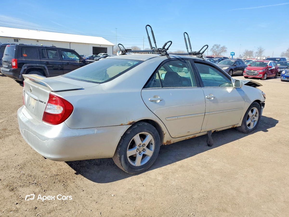 Toyota Camry 2004