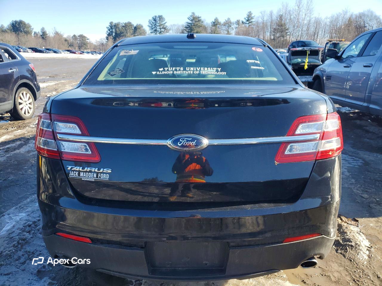 Ford Taurus 2016