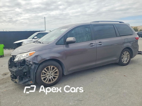 Toyota Sienna 2017 - Image 1 of 14