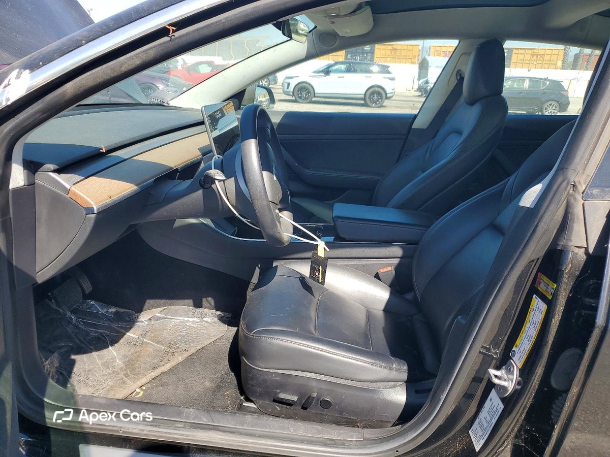 Tesla Model 3 2020