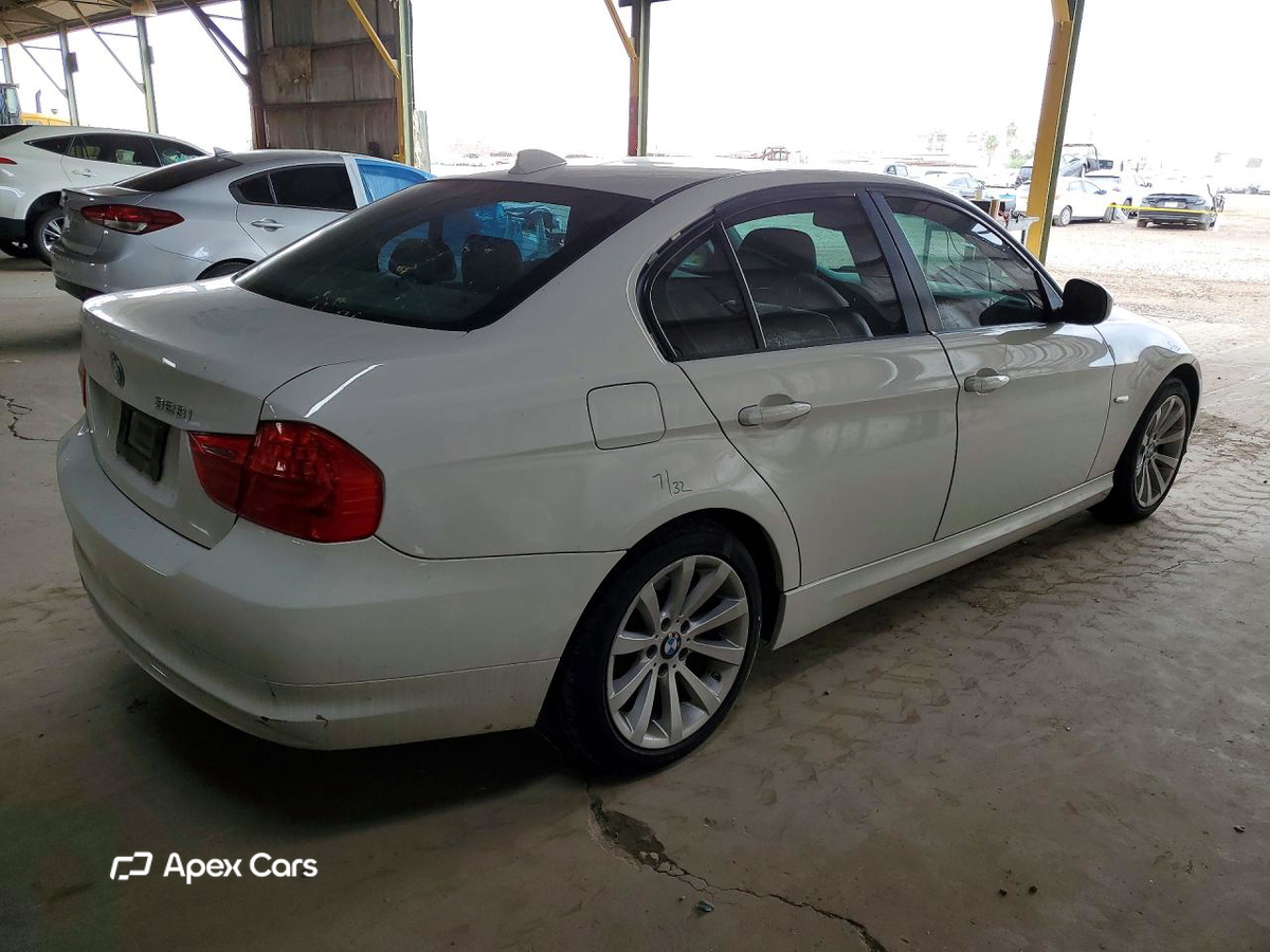 BMW Series 3 2011