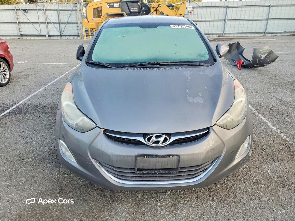 Hyundai Elantra 2013