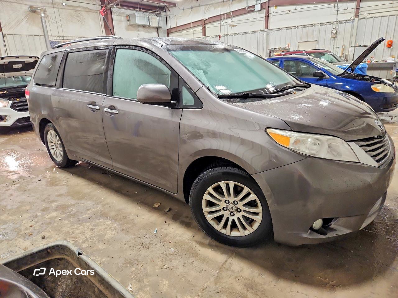 Toyota Sienna 2012