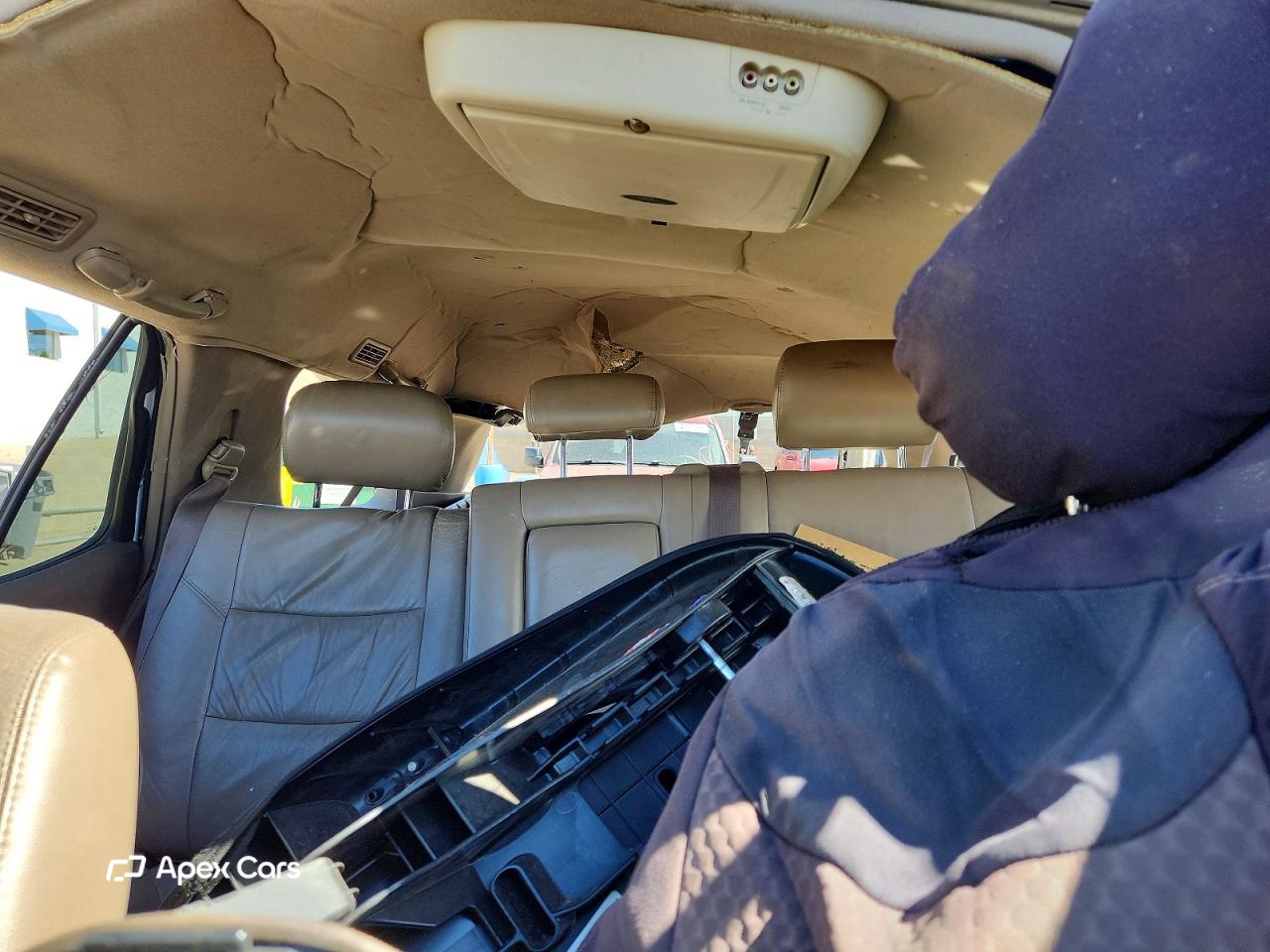 Toyota Sequoia 2002