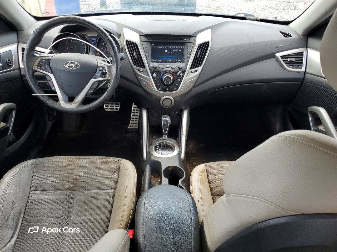 Hyundai Veloster 2013