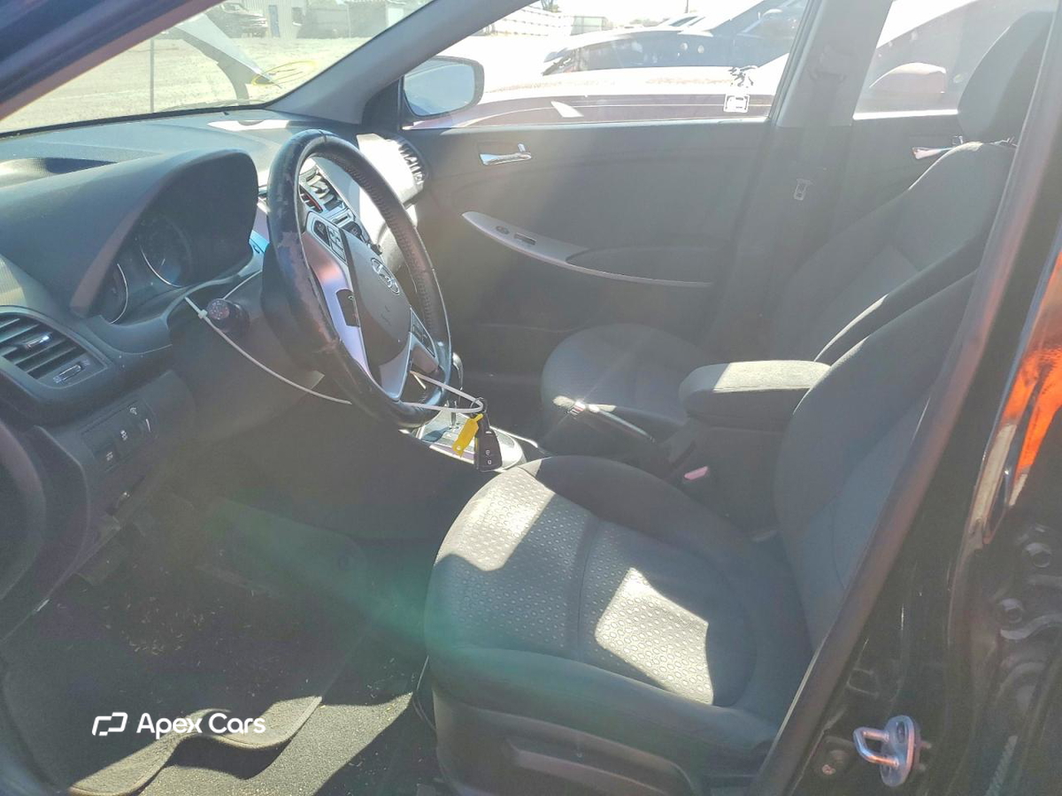 Hyundai Accent 2012