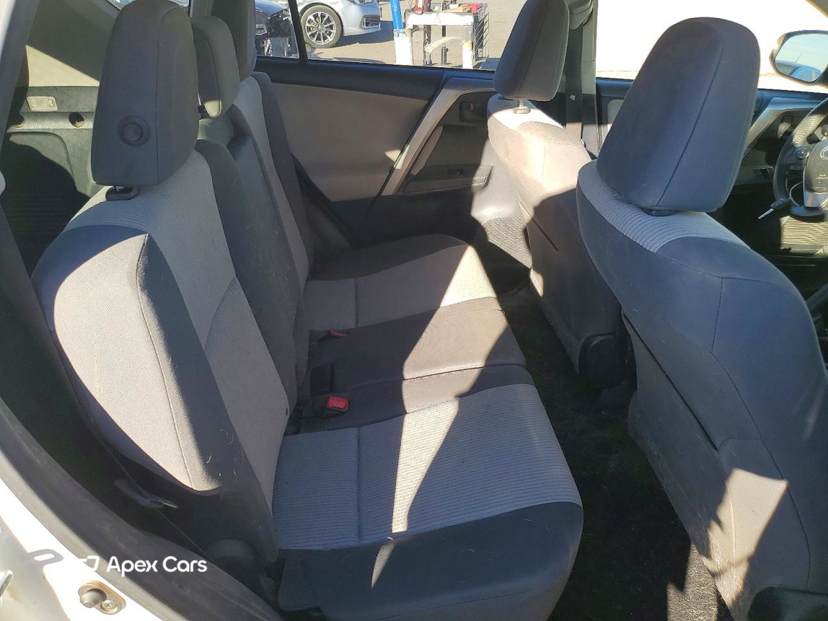 Toyota RAV 4 2015