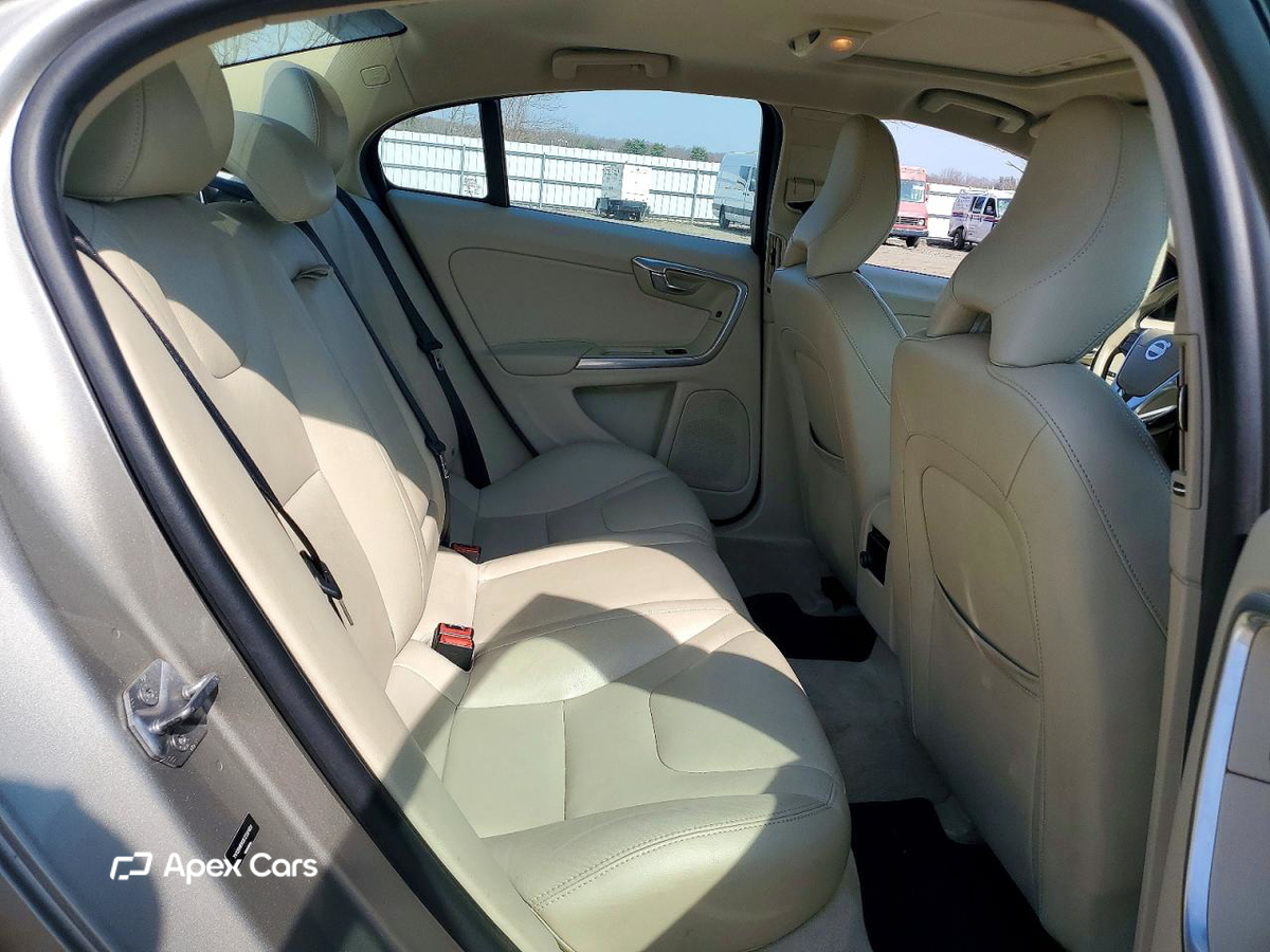 Volvo S60 2015