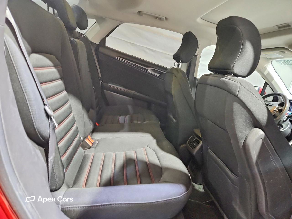 Ford Fusion 2016