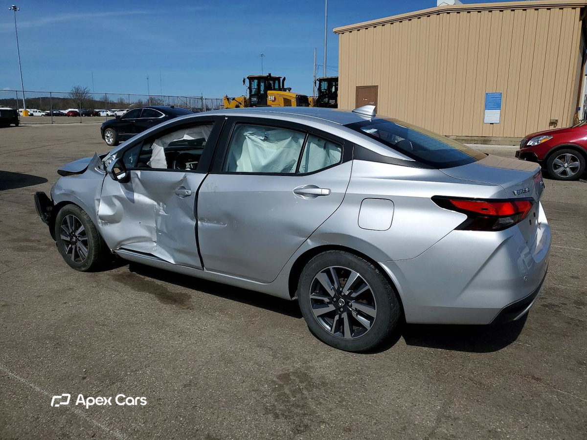 Nissan Versa 2021