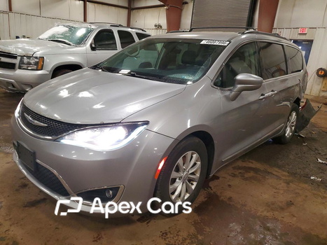 Chrysler Pacifica 2017 - Zdjęcie 1 z 14