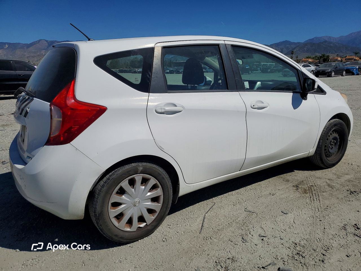 Nissan Versa 2016