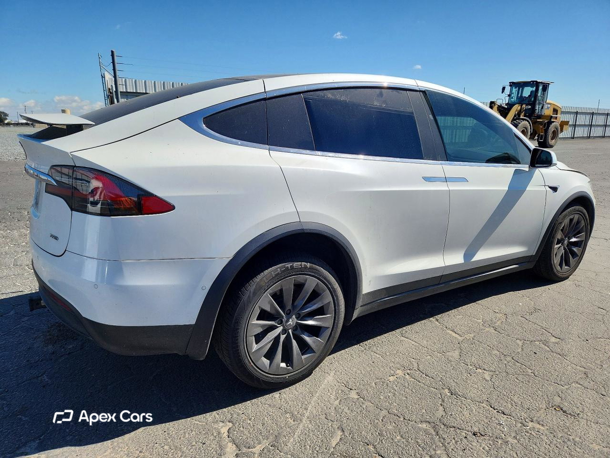 Tesla Model X 2017