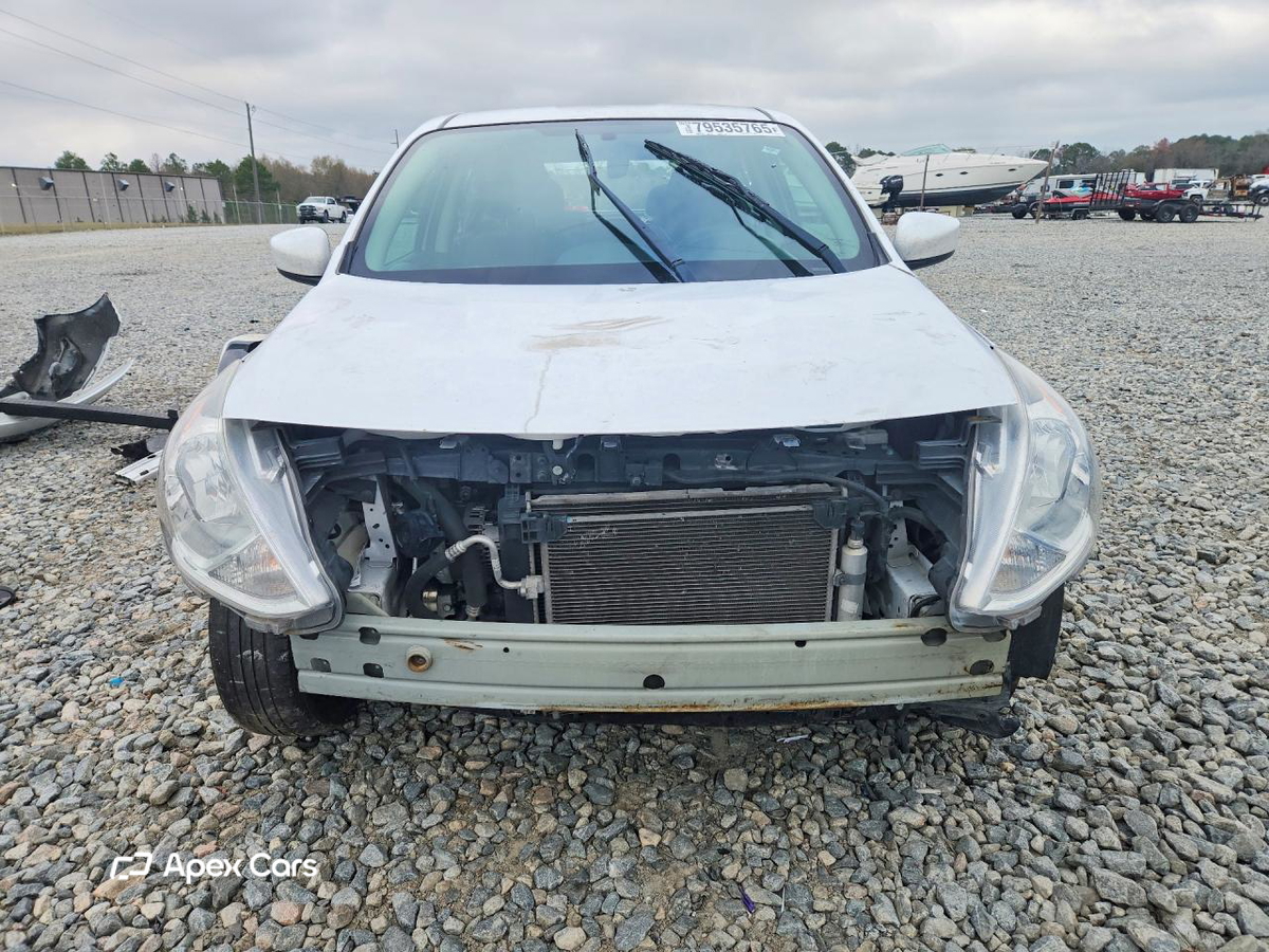 Nissan Versa 2019