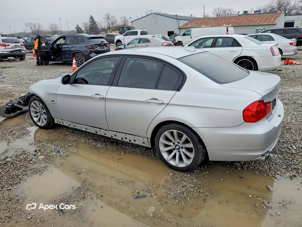 BMW Series 3 2011