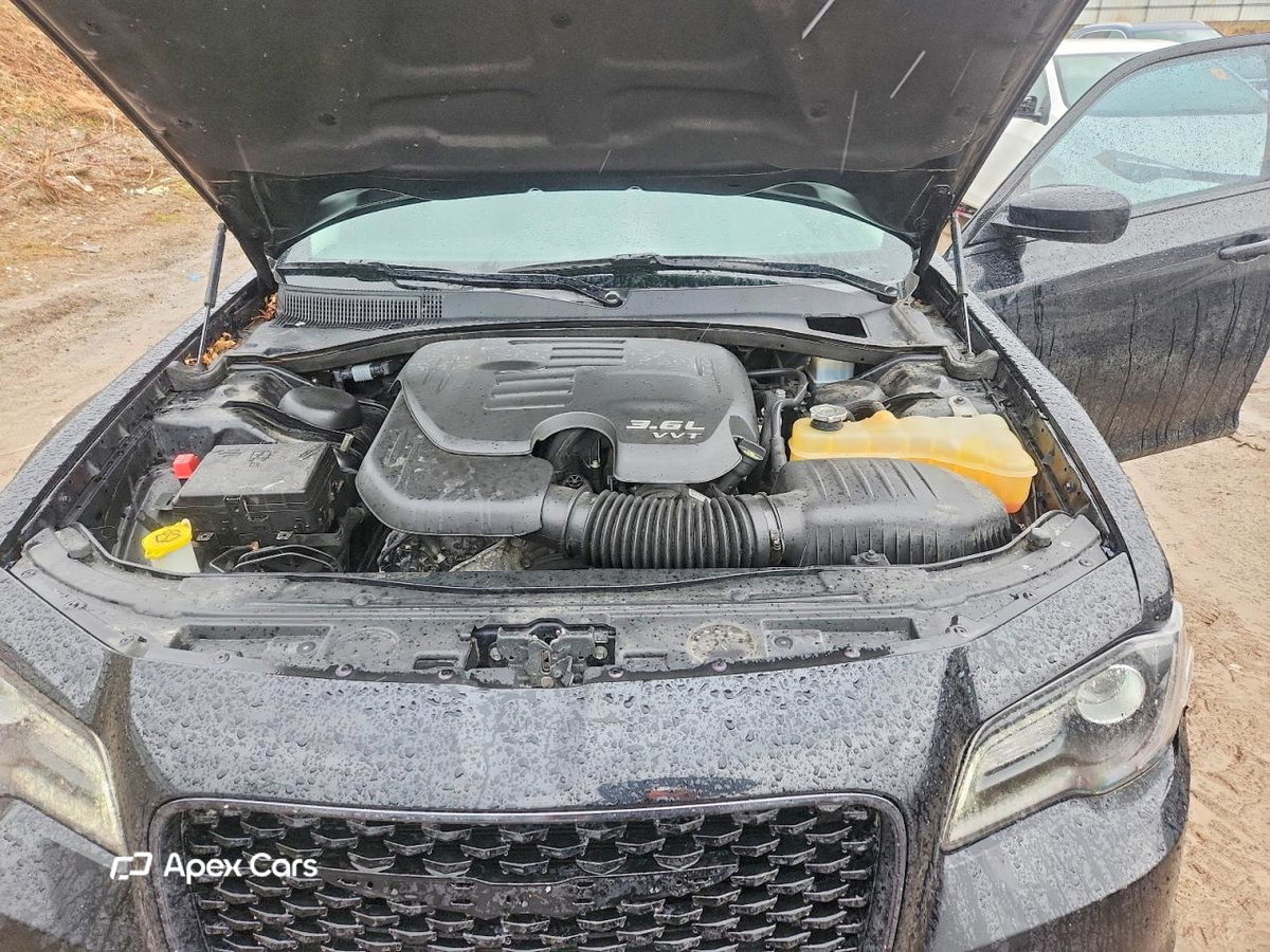 Chrysler 300 2019