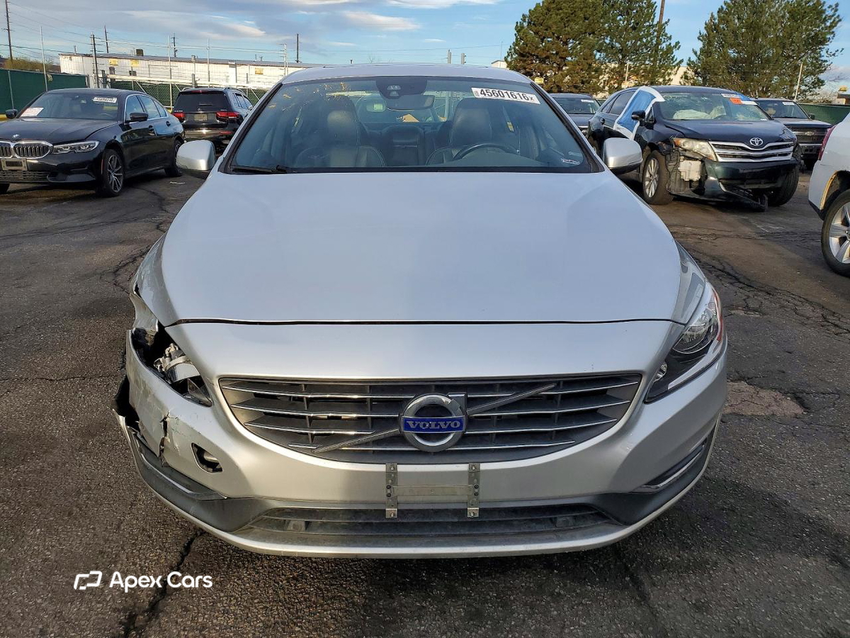 Volvo S60 2015
