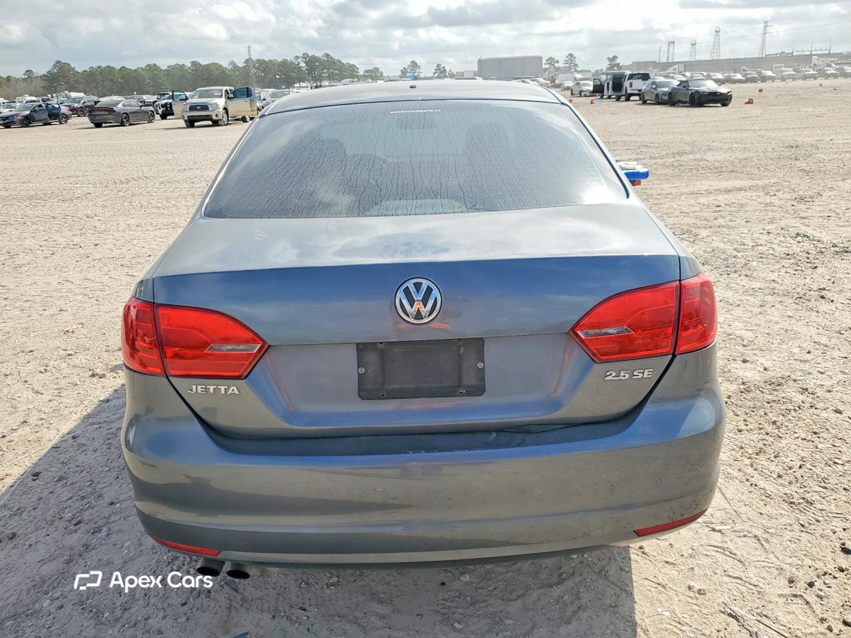 Volkswagen Jetta 2013