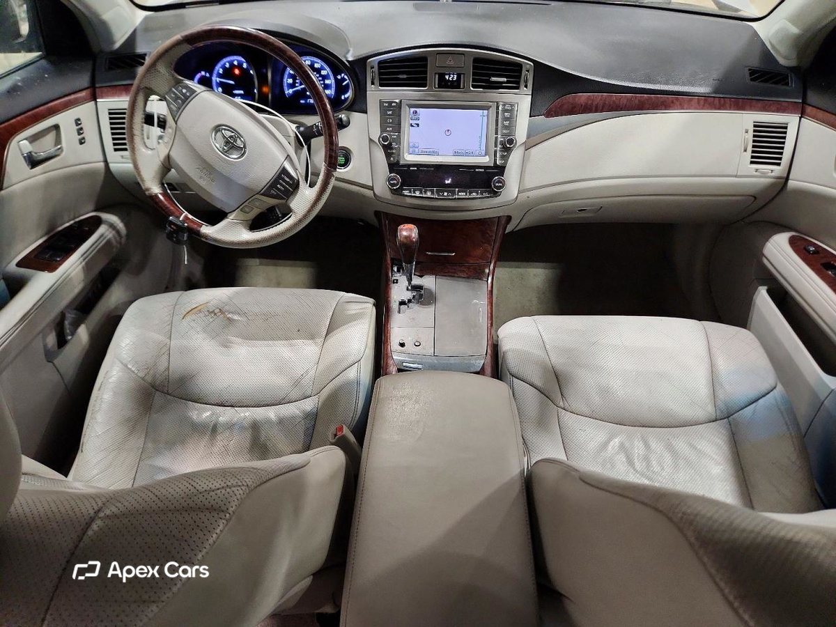 Toyota Avalon 2011