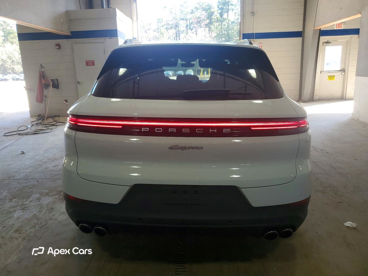 Porsche Cayenne 2025