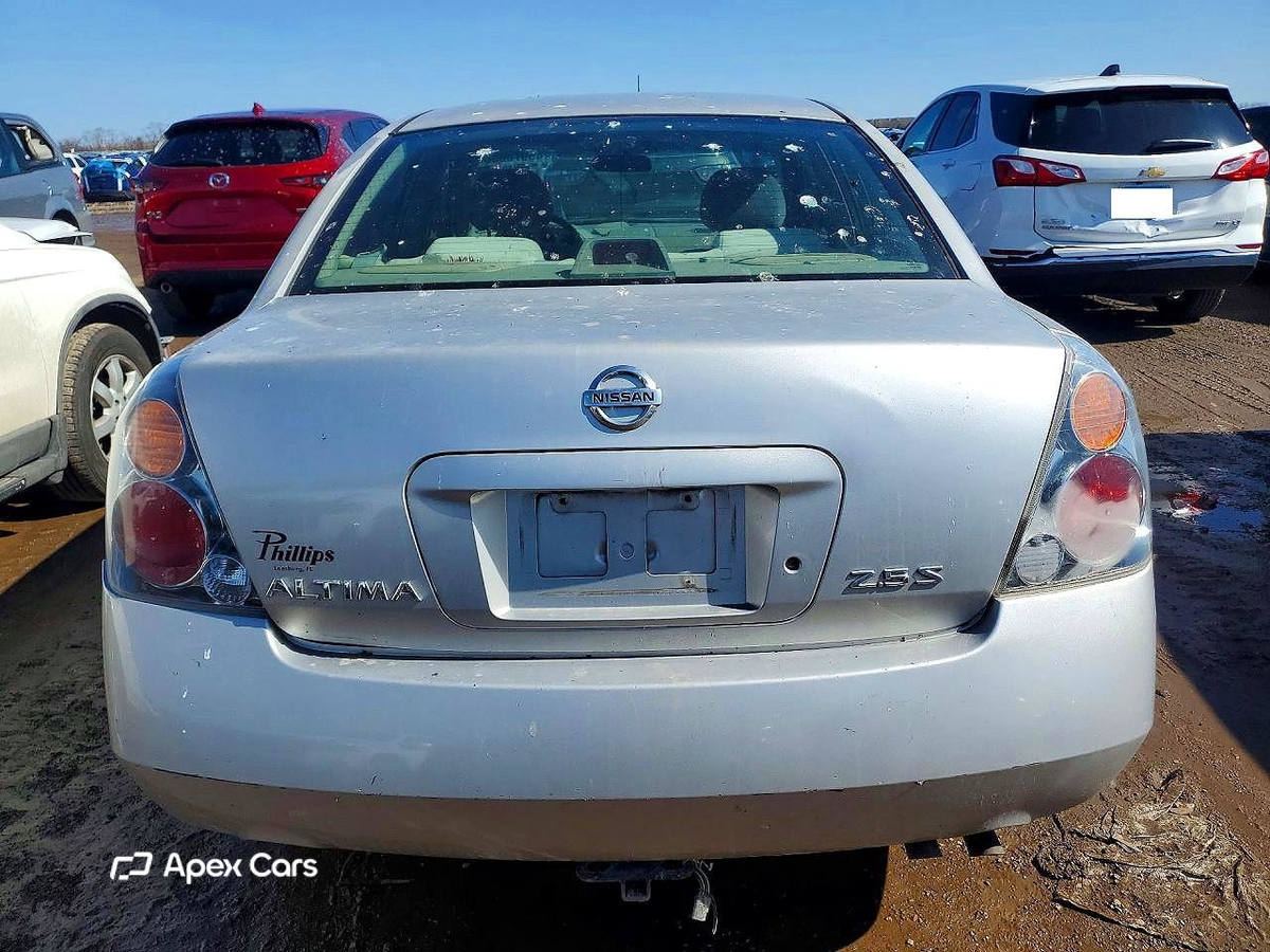 Nissan Altima 2004