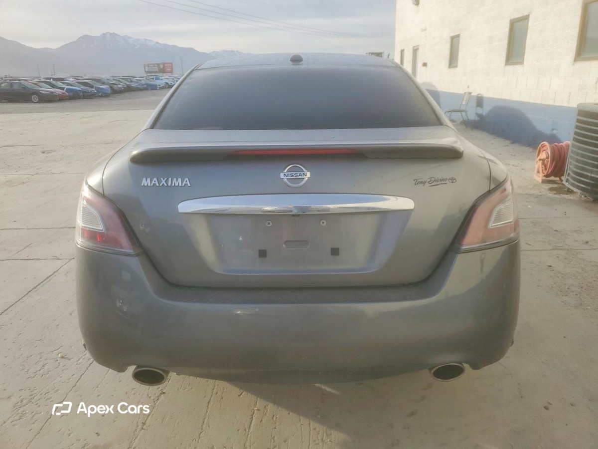 Nissan Maxima 2014