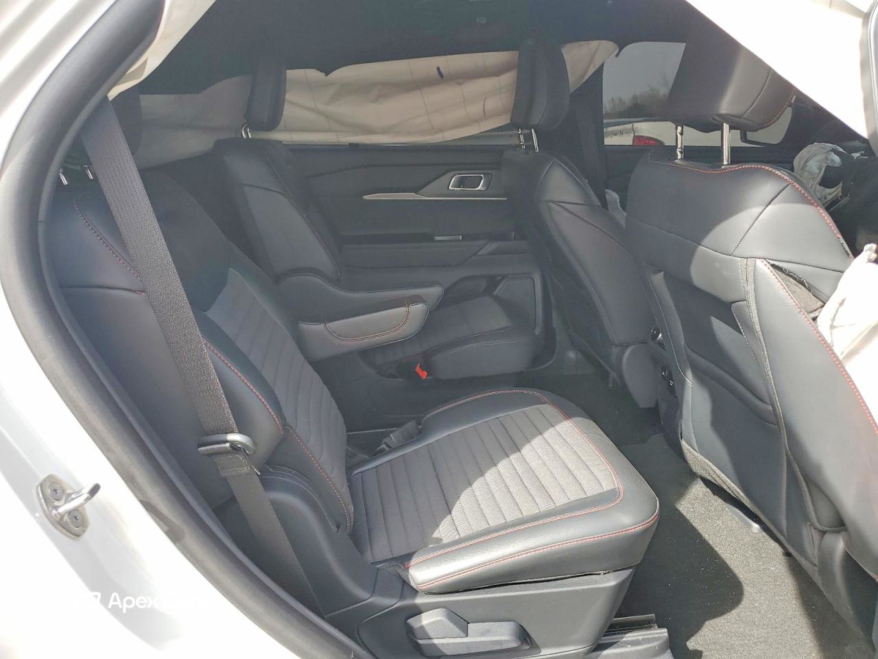 Ford Explorer 2025