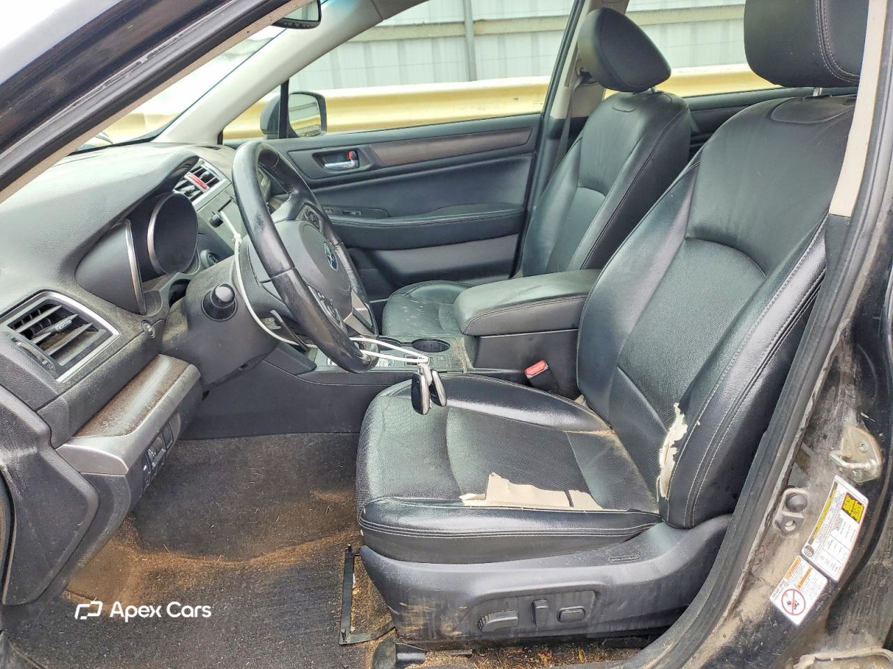 Subaru Legacy 2015