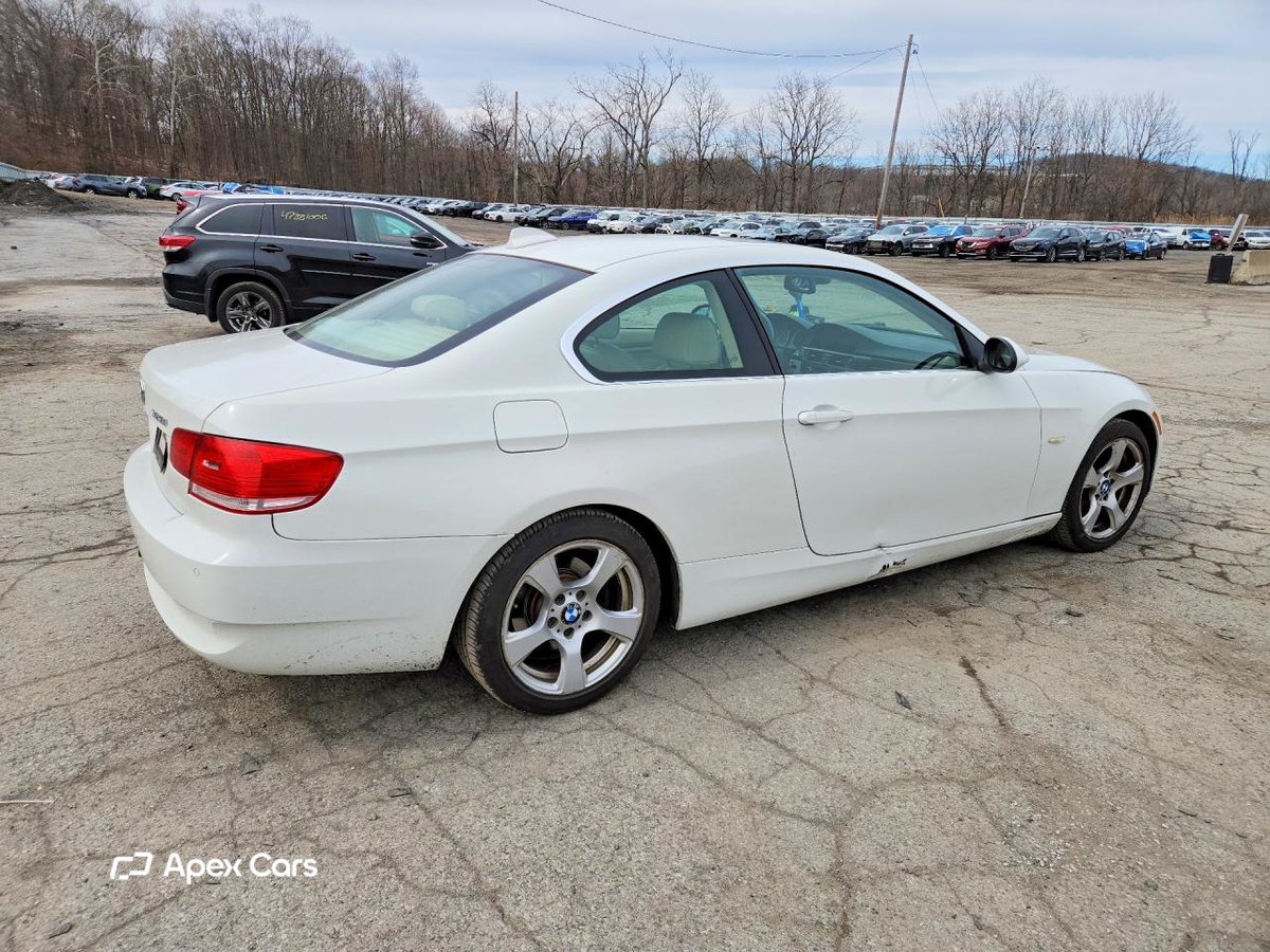 BMW Series 3 2009