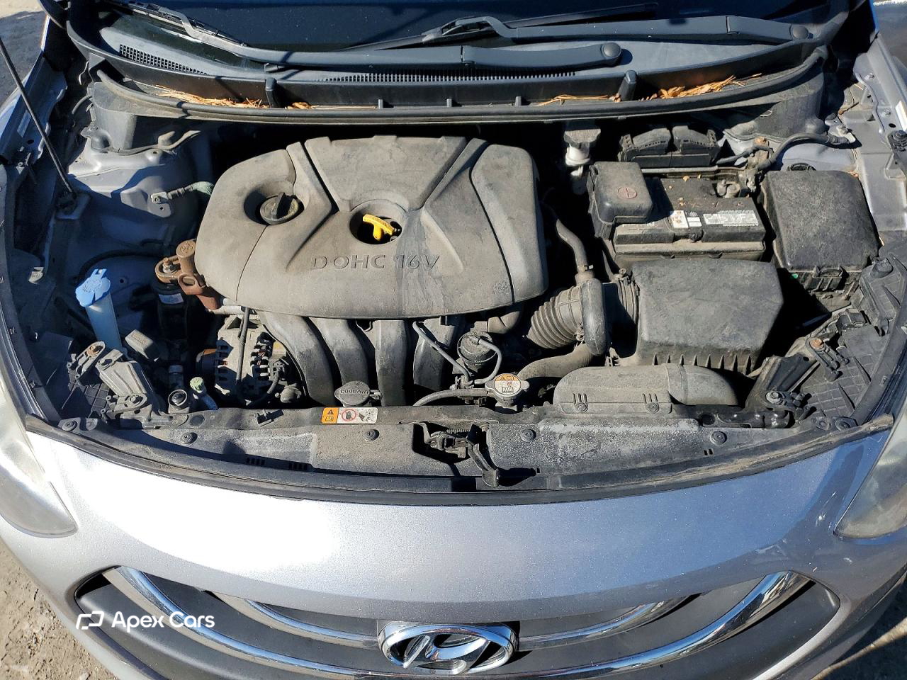 Hyundai Elantra 2013