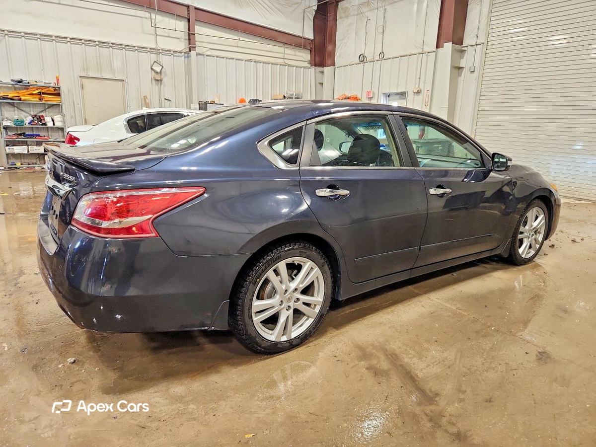 Nissan Altima 2013