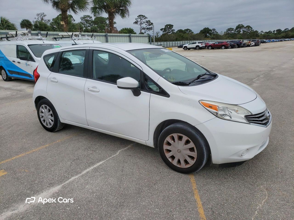 Nissan Versa 2016