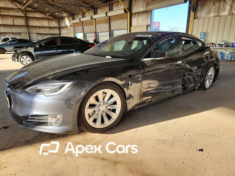 Tesla Model S 2018 - Image 1 of 13