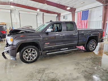 GMC Sierra 2015 - Image 1 of 13