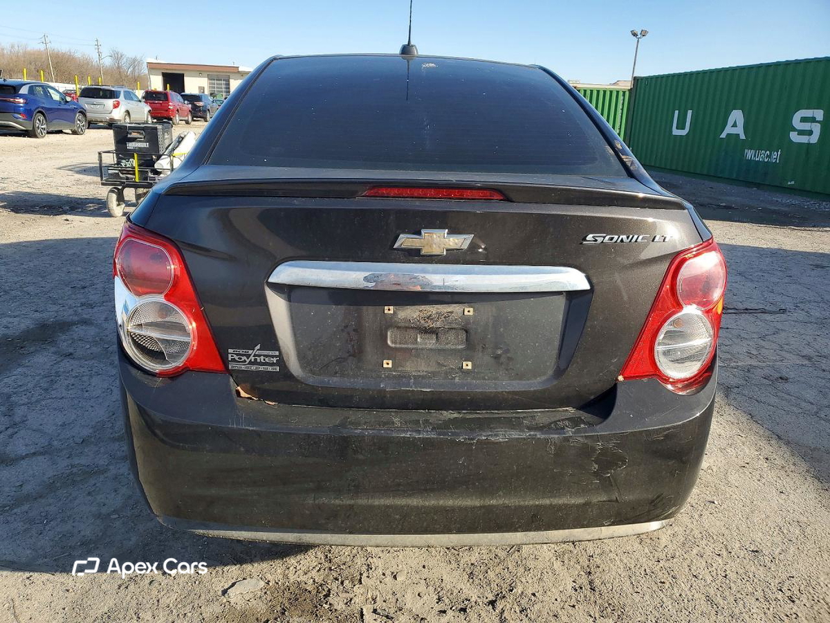 Chevrolet Sonic 2016
