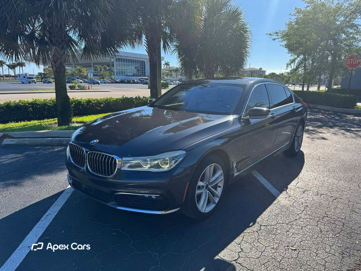 BMW Series 7 2016