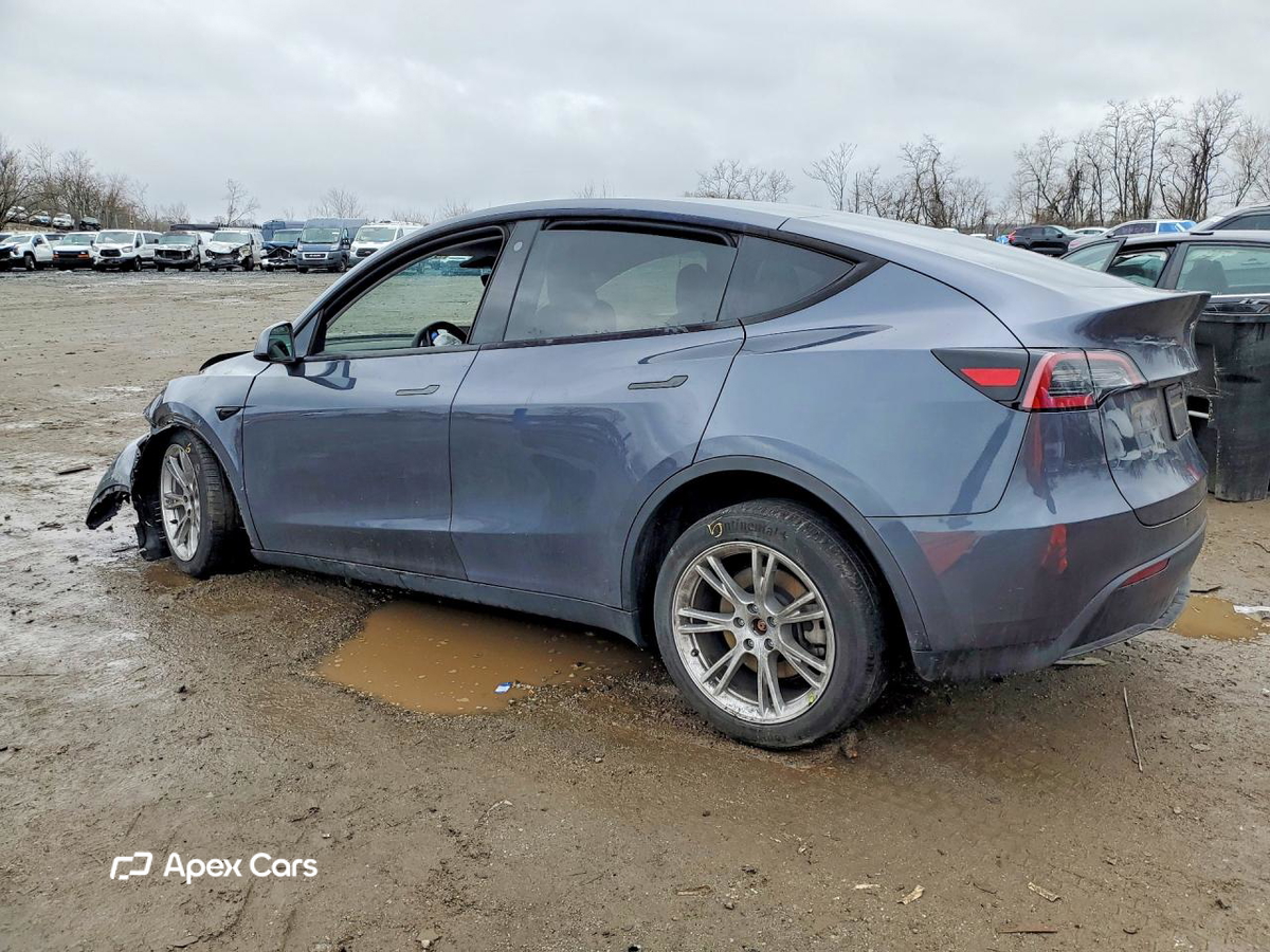 Tesla Model Y 2023