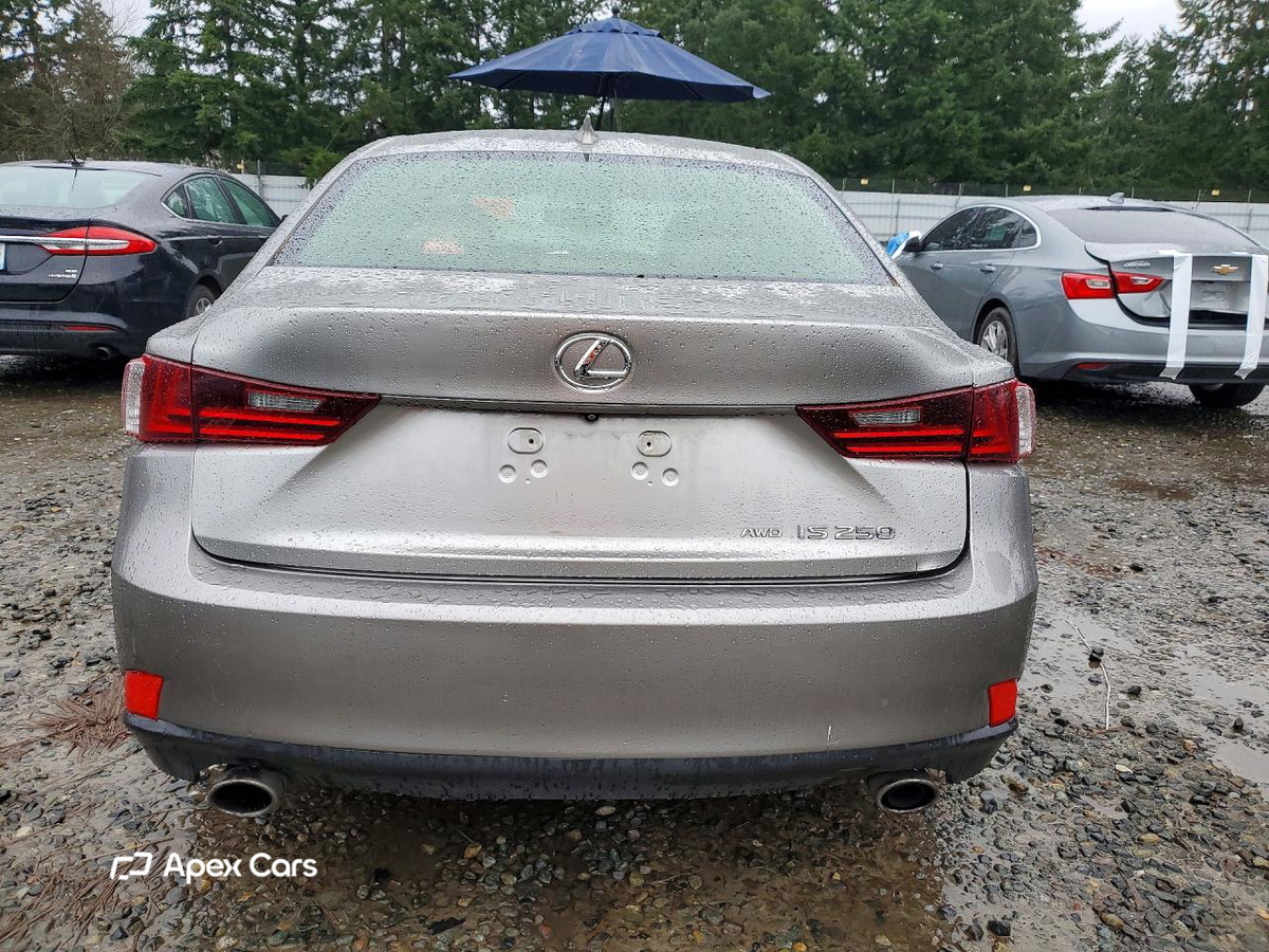 Lexus IS 2015