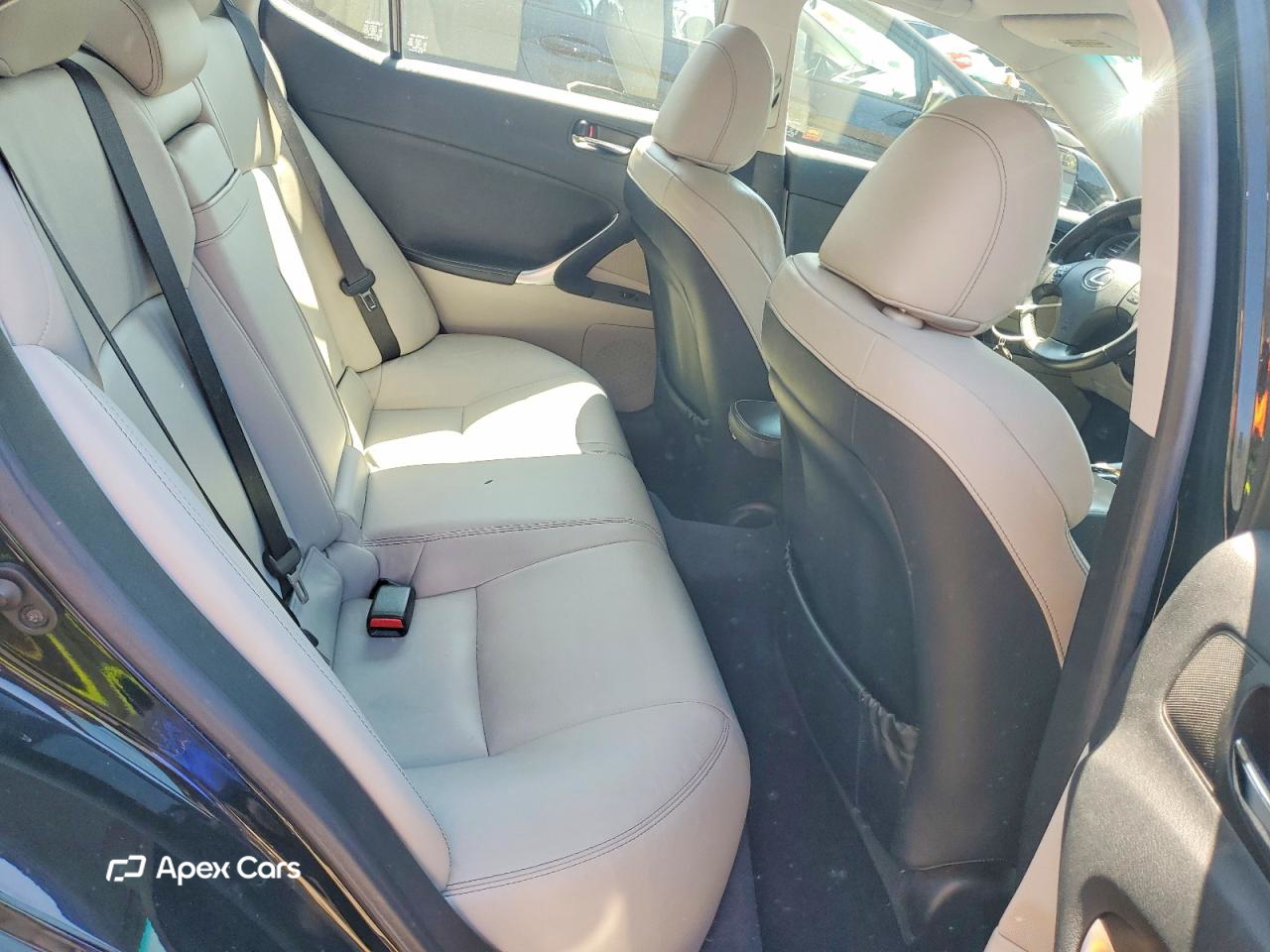 Lexus IS 2010