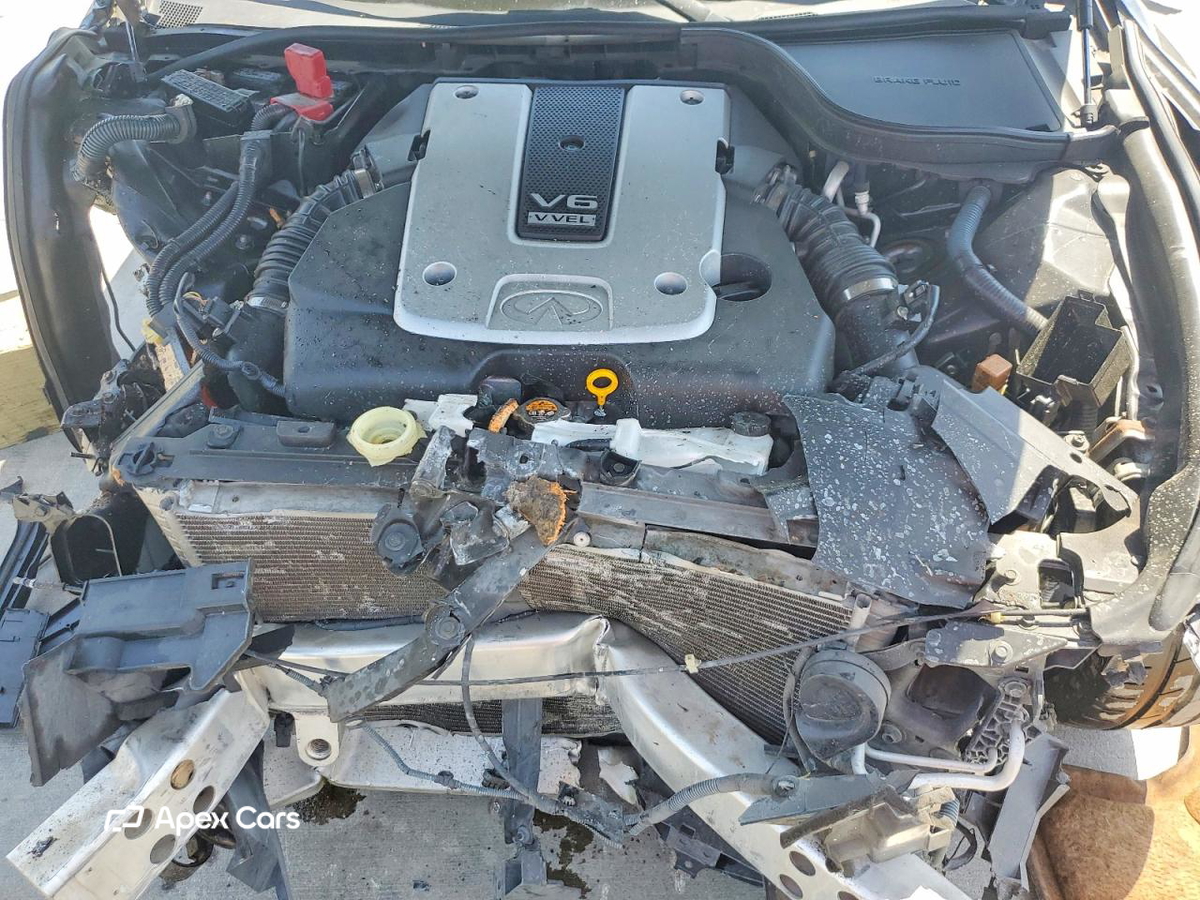 Infiniti G 2011