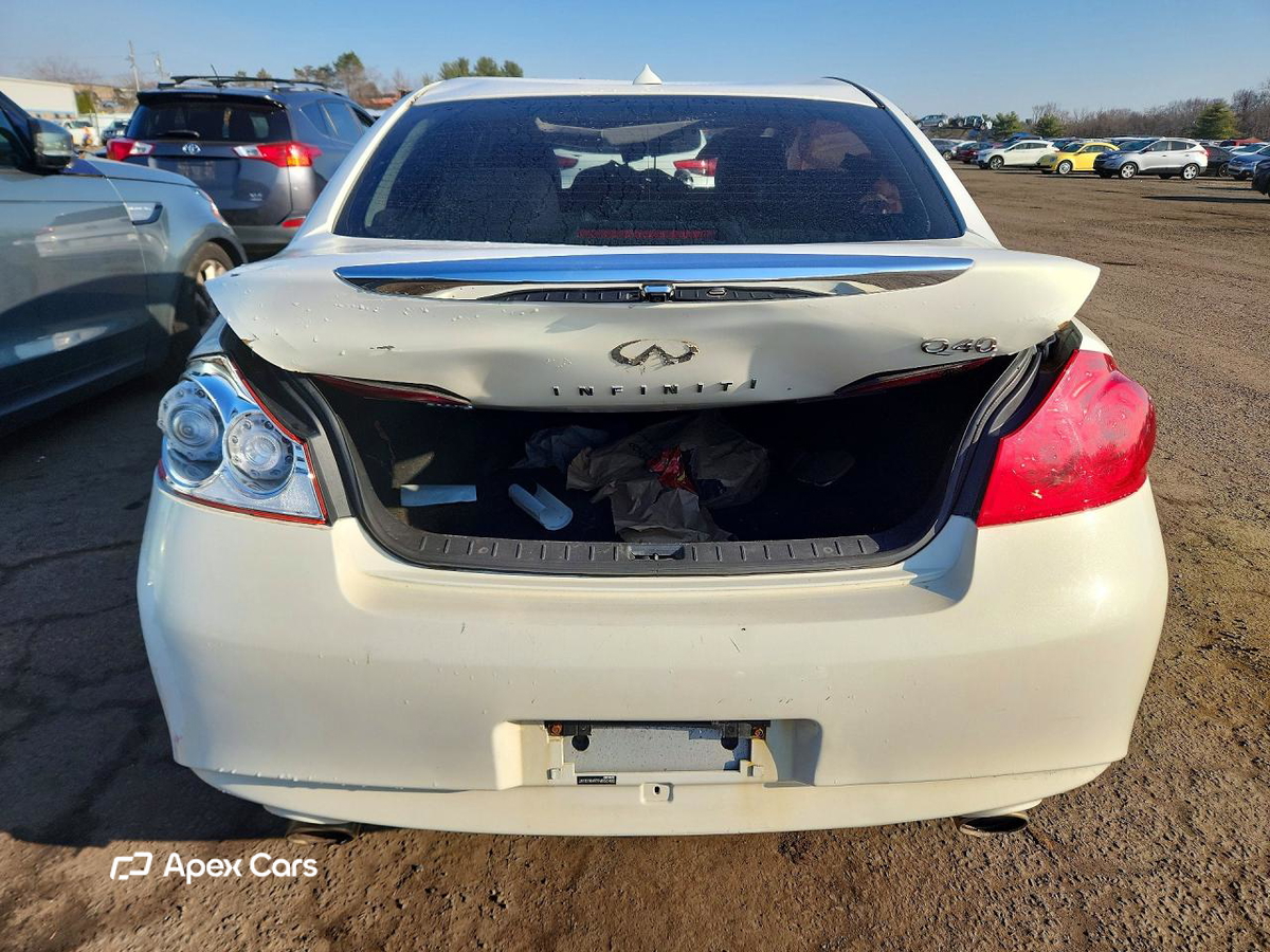 Infiniti Q40 2015