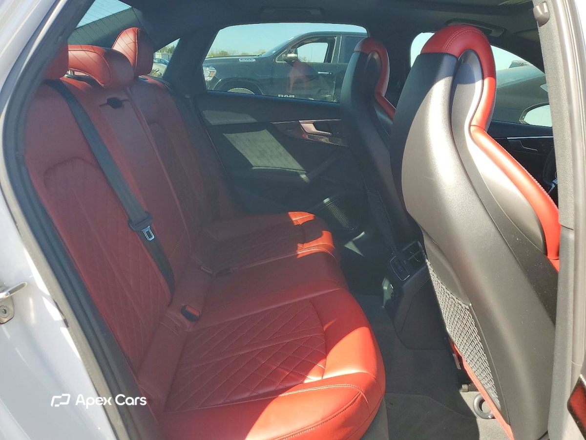 Audi RS4 2019